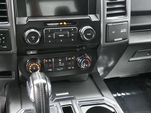 Used 2017 Ford F150 XLT w/ Equipment Group 302A Luxury AWD/4WD image 16