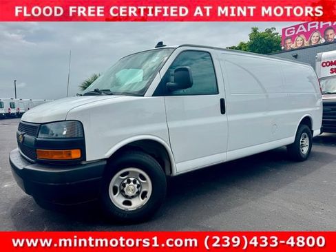 Used 2020 Chevrolet Express 2500 Extended w/ Driver Convenience Package RWD image 4