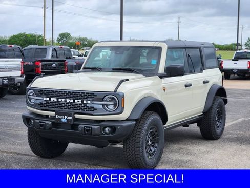 New 2026 Ford Bronco Badlands AWD/4WD image 3