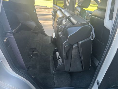 Used 2016 GMC Yukon SLT image 30