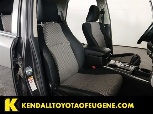 Used 2016 Toyota 4Runner SR5 image 22