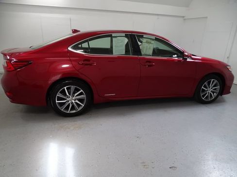 Used 2018 Lexus ES 300h FWD image 26
