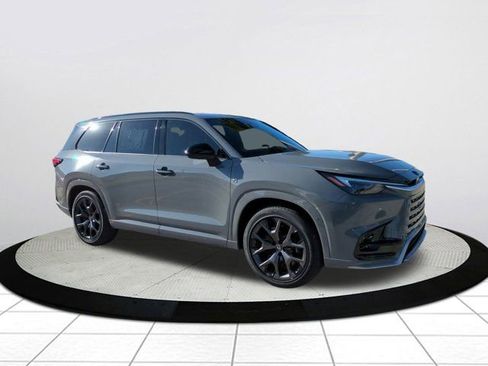 New 2026 Lexus TX 500h AWD image 1