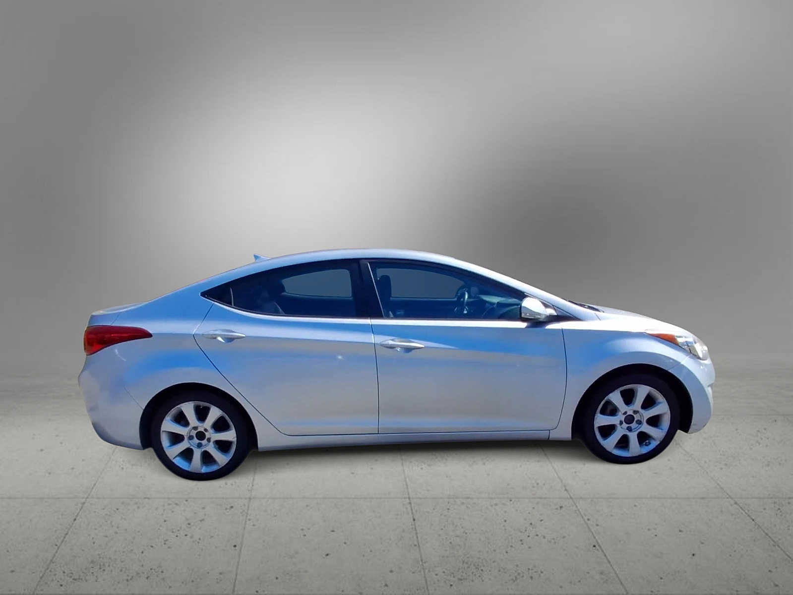 Used 2012 Hyundai Elantra Limited FWD image 9