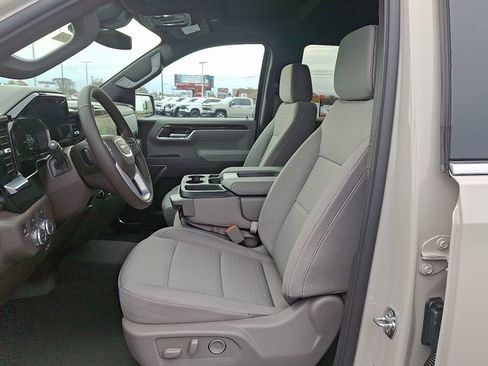 New 2026 GMC Sierra 1500 SLE AWD/4WD image 10