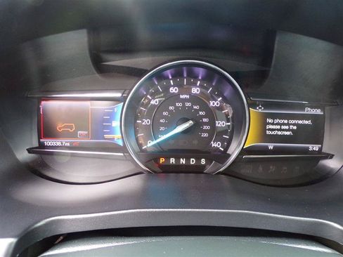 Used 2018 Ford Explorer XLT w/ Equipment Group 202A AWD/4WD image 41