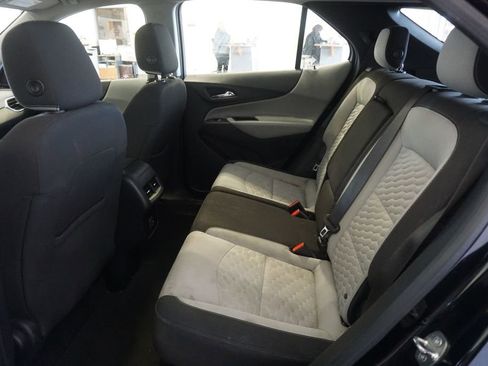 Used 2019 Chevrolet Equinox LS FWD image 17