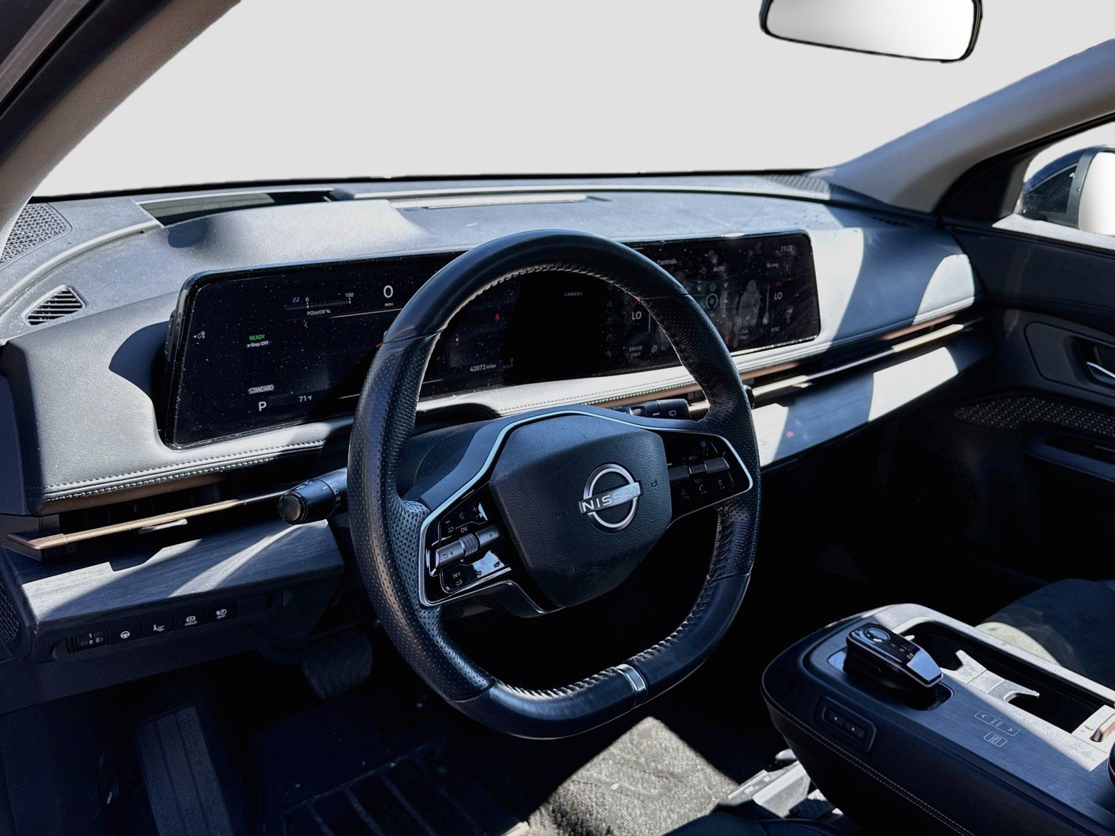 Used 2023 Nissan Ariya FWD image 9