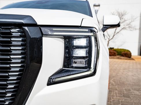 Used 2023 GMC Yukon Denali Ultimate image 15