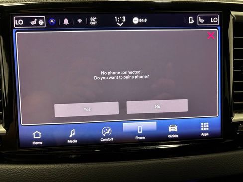 Used 2025 Chrysler Pacifica Select FWD image 28