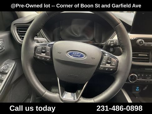 Used 2022 Ford Escape SEL w/ Technology Package AWD/4WD image 20