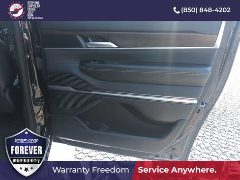 Used 2024 Jeep Grand Wagoneer L 4WD image 33