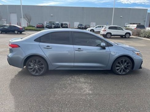 Used 2025 Toyota Corolla SE image 4