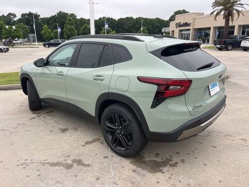 New 2026 Chevrolet Trax ACTIV FWD image 4