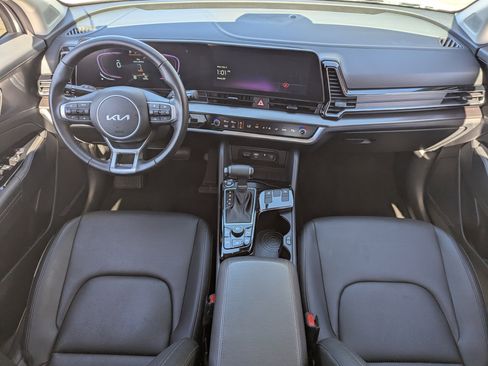 Certified 2025 Kia Sportage EX w/ Premium Package image 12