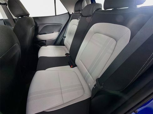 Certified 2025 Hyundai Venue SEL FWD image 21