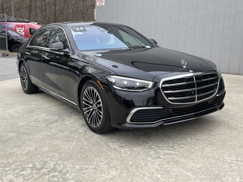 Certified 2024 Mercedes-Benz S 580e S 580e 4MATIC Sedan image 4