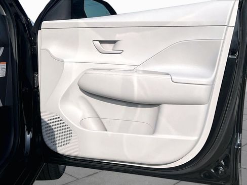 Certified 2024 Hyundai Kona SEL FWD image 21