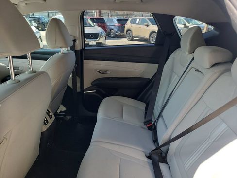 Used 2025 Hyundai Tucson SEL FWD image 9
