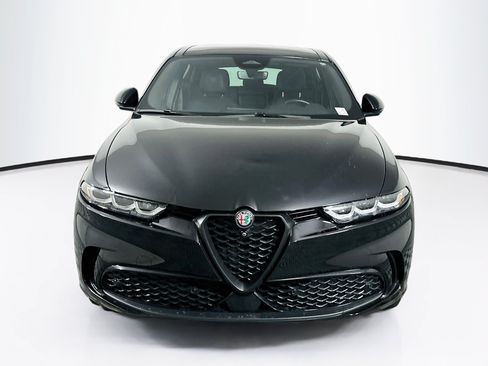 Used 2024 Alfa Romeo Tonale Veloce AWD/4WD image 2