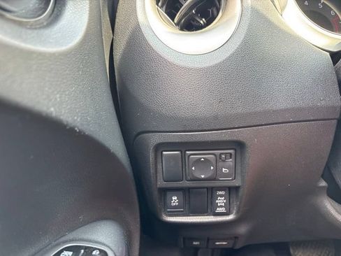 Used 2015 Nissan Juke SV w/ Technology Package AWD/4WD image 21