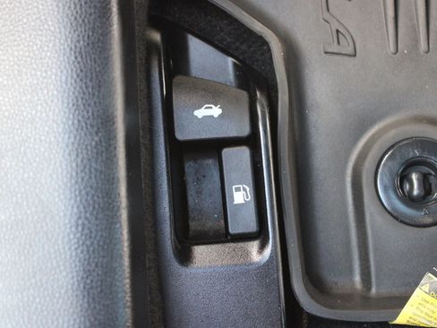 Used 2024 Toyota Corolla SE FWD image 23
