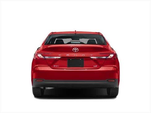 Used 2025 Toyota Camry LE FWD image 5
