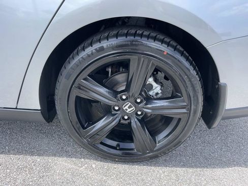 Used 2024 Honda Accord Sport image 10