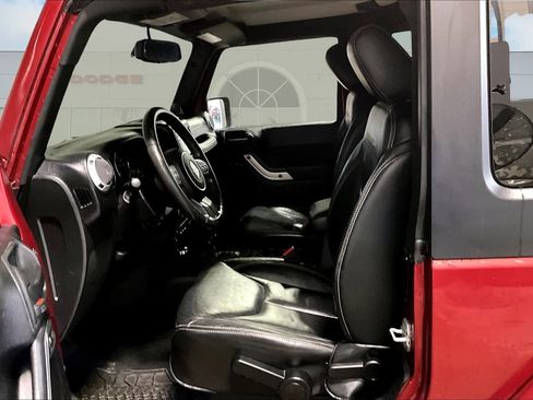 Used 2013 Jeep Wrangler Sahara w/ Dual Top Group image 11