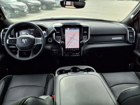 Used 2026 RAM 2500 Laramie AWD/4WD image 9