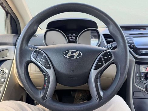 Used 2016 Hyundai Elantra SE w/ Option Group 02 image 26