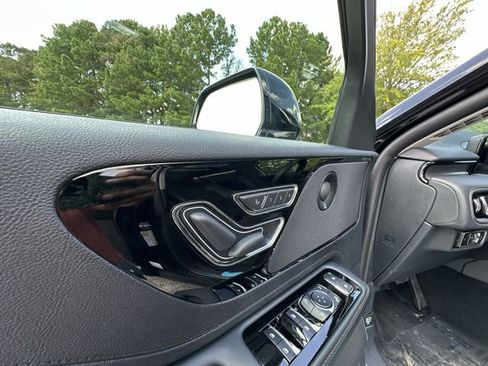 New 2025 Lincoln Aviator 2WD w/ Equipment Group 101A image 12