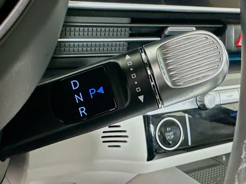 Used 2024 Hyundai Ioniq 6 SEL image 25