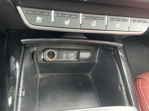Used 2018 Kia Sorento SX image 29