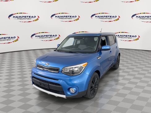 Used 2019 Kia Soul + image 1