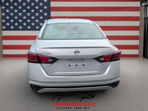 Used 2020 Nissan Altima 2.5 S FWD image 6