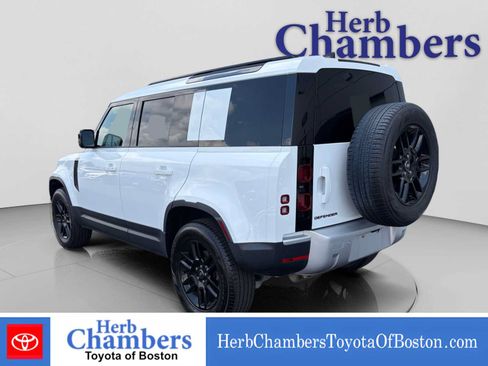 Used 2025 Land Rover Defender 110 S AWD/4WD image 3