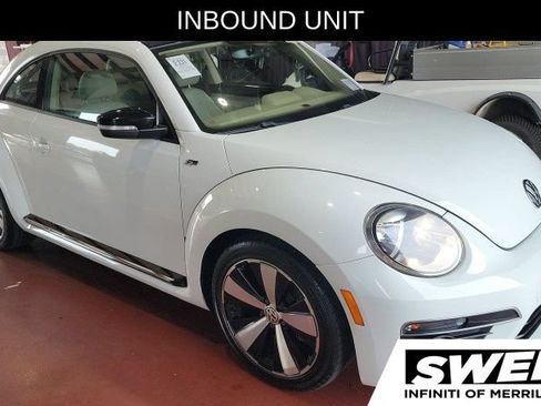 Used 2014 Volkswagen Beetle R-Line FWD image 4