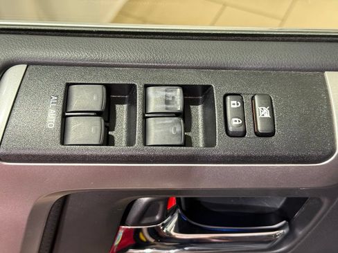 Certified 2019 Toyota 4Runner Limited AWD/4WD image 16