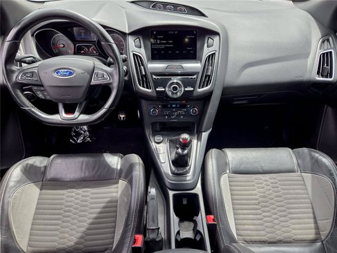 Used 2017 Ford Focus ST w/ Equipment Group 401A FWD image 25