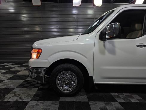 Used 2018 Nissan NV 3500 SL image 33