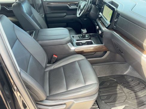 Used 2023 GMC Sierra 1500 Elevation w/ Elevation Premium Package image 30