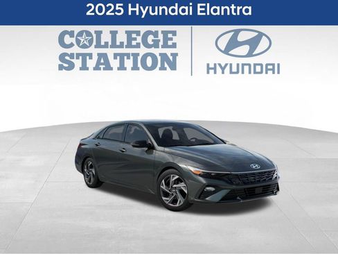 Used 2025 Hyundai Elantra Sport w/ Cargo Package image 2