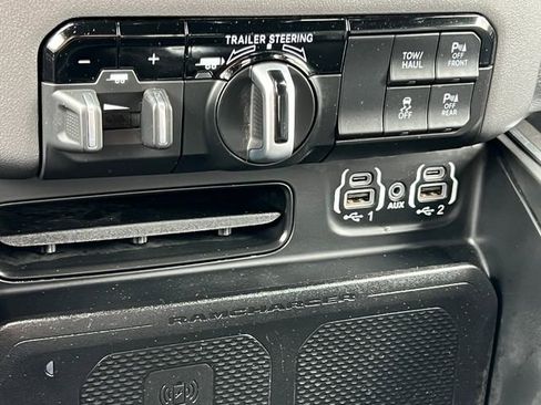 Used 2022 RAM 1500 Laramie AWD/4WD image 31