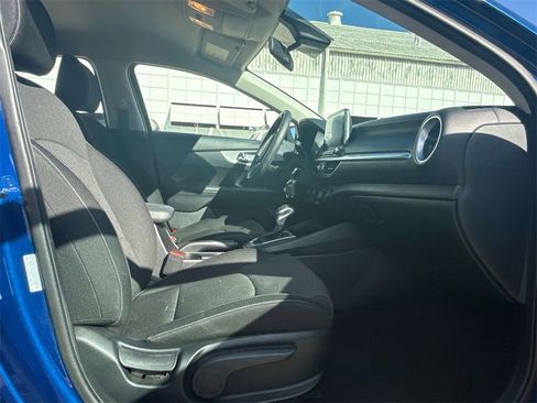 Used 2024 Kia Forte LXS image 13