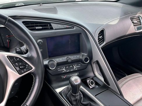 Used 2014 Chevrolet Corvette Stingray Coupe image 6