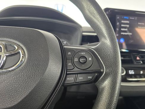 Used 2024 Toyota Corolla LE FWD image 20