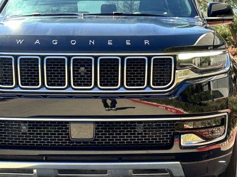 Used 2022 Jeep Wagoneer Series III w/ Convenience Group I image 7