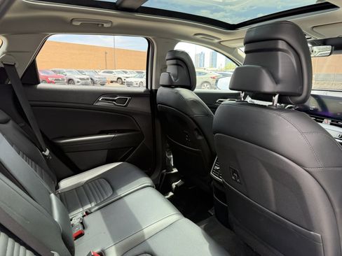 Used 2025 Kia Sportage SX FWD image 40