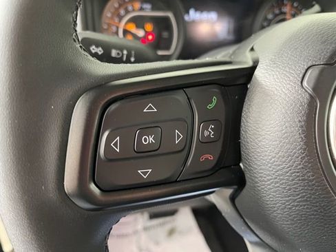 Used 2026 Jeep Gladiator Sport image 21